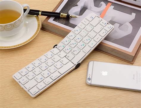 Universal Foldable Bluetooth Keyboard by iLepo » Gadget Flow