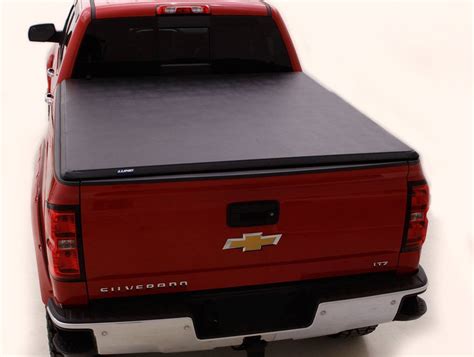 Lund Hard Folding Tri-Fold Tonneau Cover - Ford F150