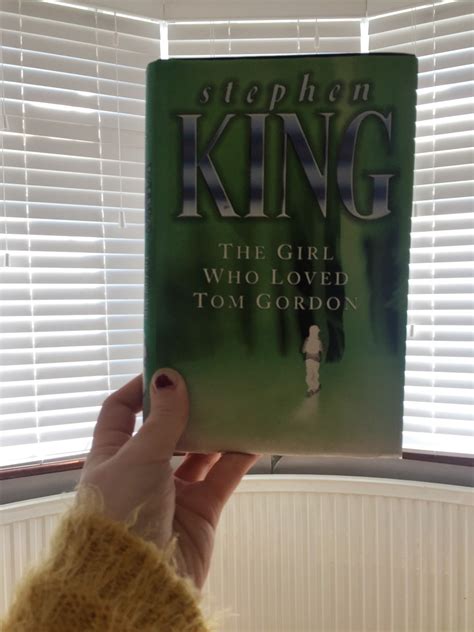 Book Review: "The Girl Who Loved Tom Gordon" by Stephen King - Owlcation