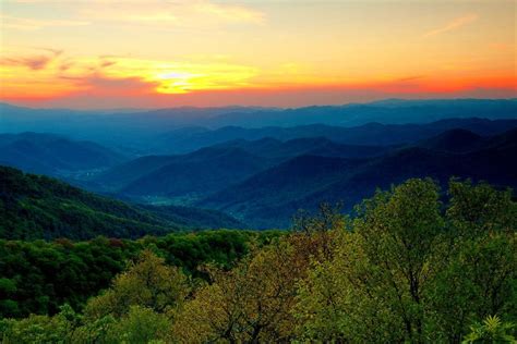 Glassmine Falls Overlook, Milepost 361 - Blue Ridge Parkway - Photo of the Day | Galleries