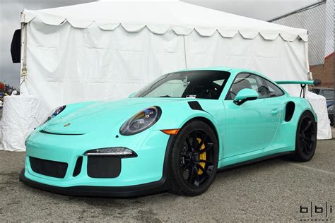 Porsche Exclusive Paint To Sample 911 GT3 RS, the Tiffany Blue ...