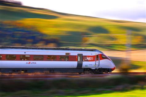 London North Eastern and Great Western Railway workers to strike