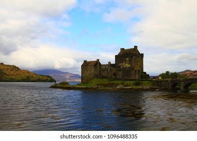 Best Eilean Donnan Royalty-Free Images, Stock Photos & Pictures | Shutterstock