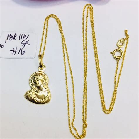 18K Saudi gold necklace, Women's Fashion, Jewelry on Carousell