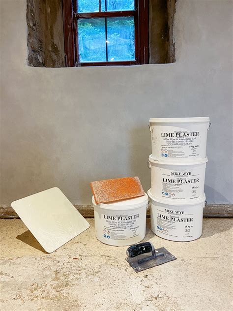 Lime Plastering: Part 1 — Rosie and the Farm