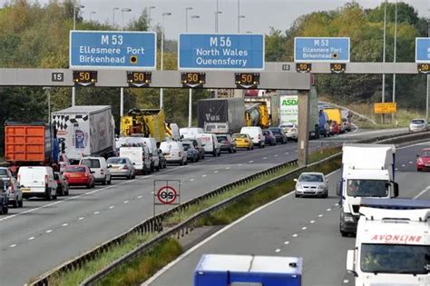 Ellesmere Port M53 crash: Motorway closed in both directions - Cheshire ...