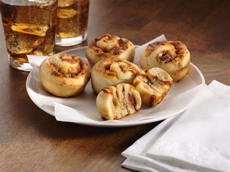 Cheesy Pepperoni Pinwheels Recipe | Grande Cheese