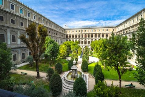 Entrada al Museo Reina Sofía de Madrid sin colas - Civitatis.com