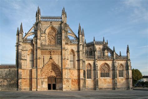 Mosteiro da Batalha_Portugal | Visit portugal, Portugal travel, Monastery