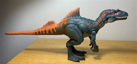 Concavenator (Jurassic World: Fallen Kingdom, Hammond Collection by Mattel) – Dinosaur Toy Blog