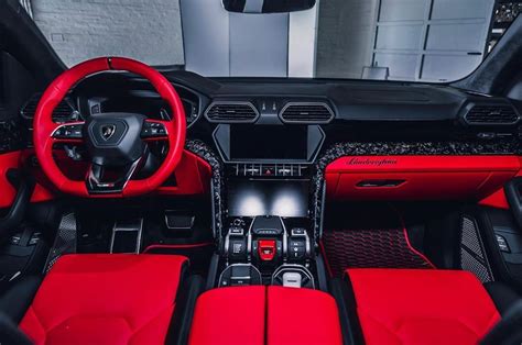 Lamborghini Urus Interior