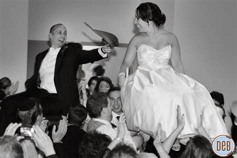 Tips for Doing the Jewish Wedding Hora Dance | Event Accomplished