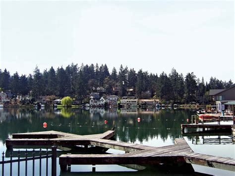 Lake Oswego | Suburban, Portland, Willamette River | Britannica