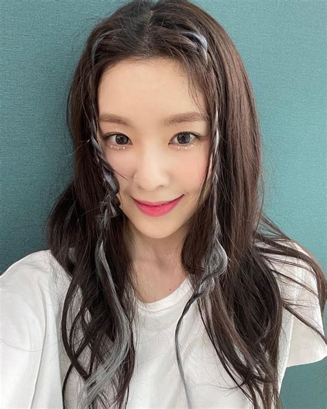 210827 Red Velvet Irene Instagram Update | kpopping