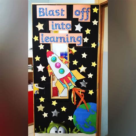 Space classroom door with aliens and stars - Blast off into learning ...