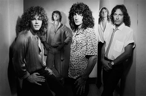 REO Speedwagon Returns to Billboard Charts Thanks to 'Ozark' | Billboard