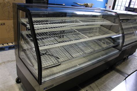 MASTER-BILT COMMERCIAL DISPLAY COOLER - Able Auctions