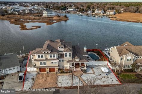 With Waterfront - Homes for Sale in Forked River, NJ | realtor.com®