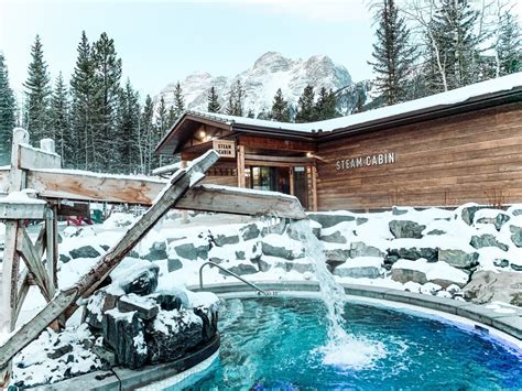 25 Christmas & Winter Holiday Getaways in Alberta