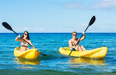 Guide to Ocean Kayaking - WanderGlobe