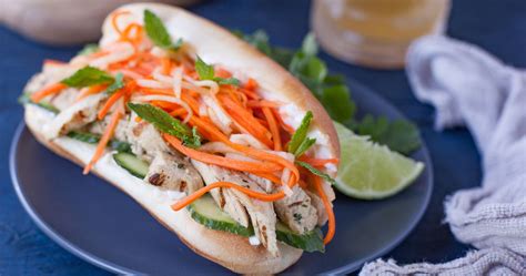 Vietnamese Sandwich Recipe with Grilled Chicken (Banh Mi) - Eating Richly