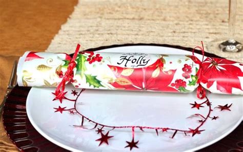 English DIY Christmas Crackers! {Fun British Tradition} - The Frugal ...