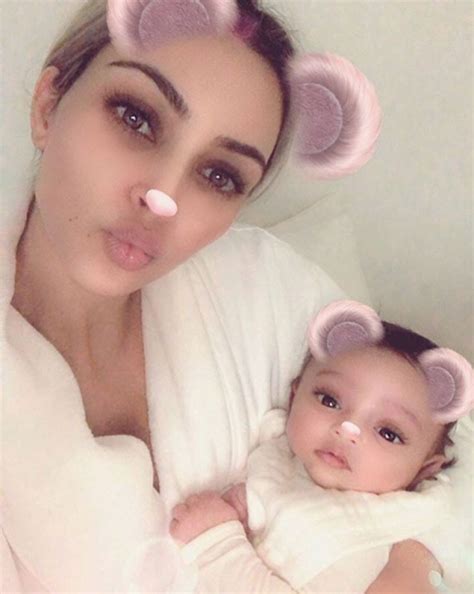 Kim Kardashian Shares First Photo of Chicago West | E! News Canada