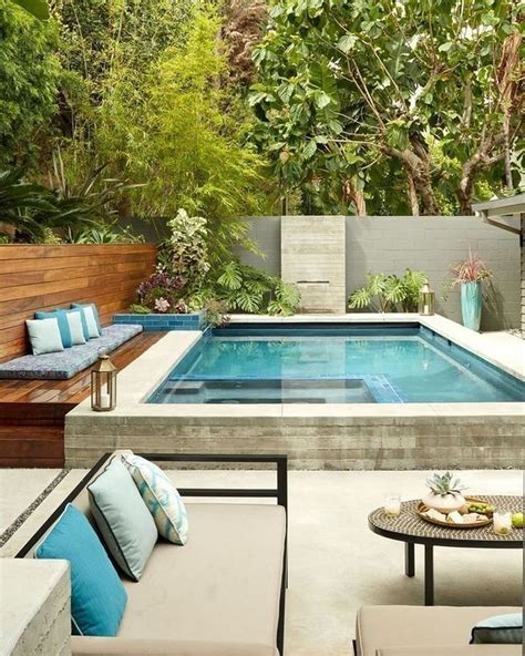 45 Stunning Backyard Pool Landscaping Ideas - SWEETYHOMEE