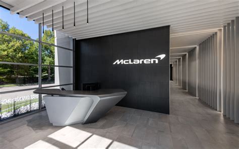 McLaren North American Headquarters - Hill & Wilkinson