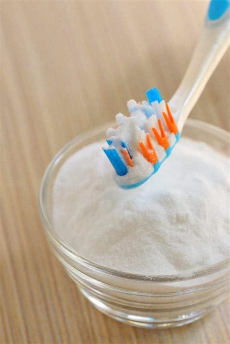 Baking Soda For Teeth: Benefits And 8 Easy DIY Pastes