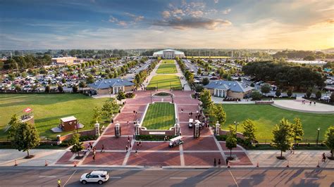 University of South Carolina, Springs-Brooks Plaza Improvements - McMillan Pazdan Smith Architecture