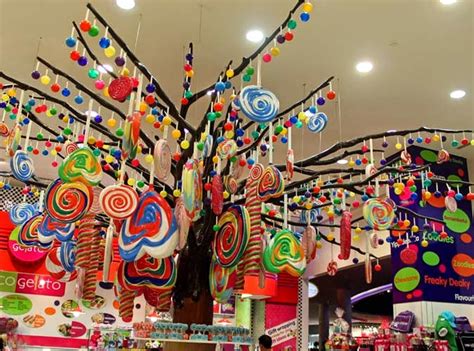 Stock Pictures: Candy shops in Dubai