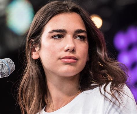 Dua Lipa Biography - Facts, Childhood, Family Life & Achievements