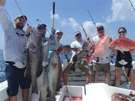 Destin Fishing Charter - Charter Boat Huntress