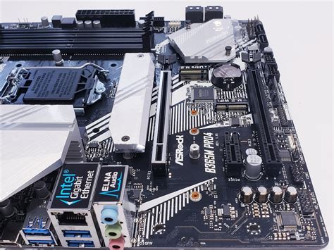 ASRock B365M Pro4 Motherboard Review - FunkyKit