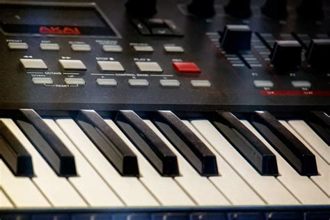 MIDI Keyboard 101: Ultimate Beginner's Guide - Produce Like A Pro