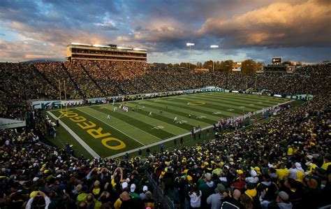 Beautiful Night at Autzen Stadium | OregonLive.com