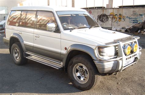 1995 Mitsubishi Pajero specs, Engine size 2800cm3, Fuel type Diesel, Drive wheels 4WD ...