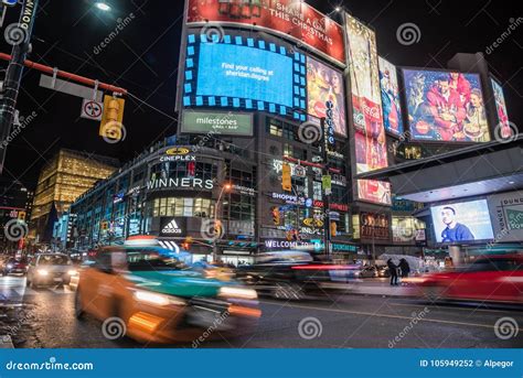 Night View of Yonge-Dundas Square Editorial Photography - Image of ...