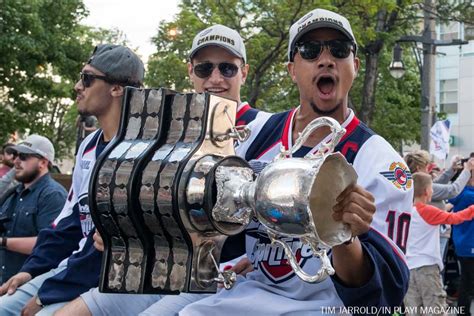 Windsor Spitfires Memorial Cup Parade PIX - In Play! magazine