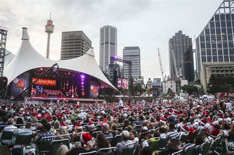 Carols in the Domain - NeavahLeyli