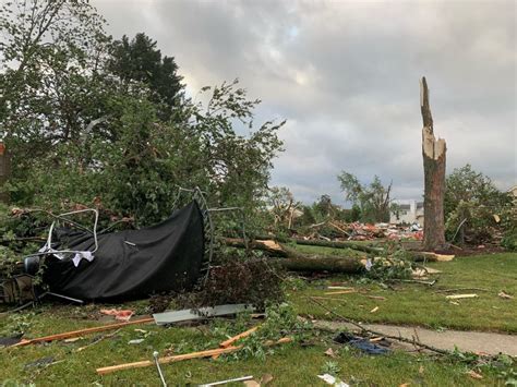 Photos: Tornado Damage in Naperville, Woodridge and Darien – NBC Chicago