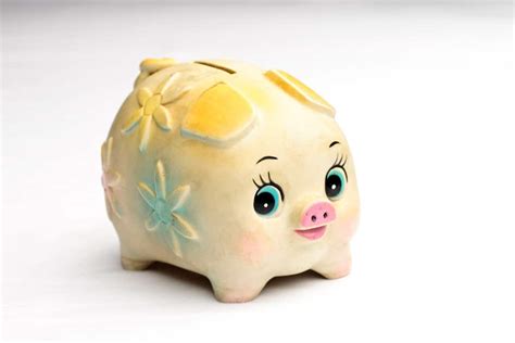 Vintage Piggy Banks Value (Identification & Price Guides)