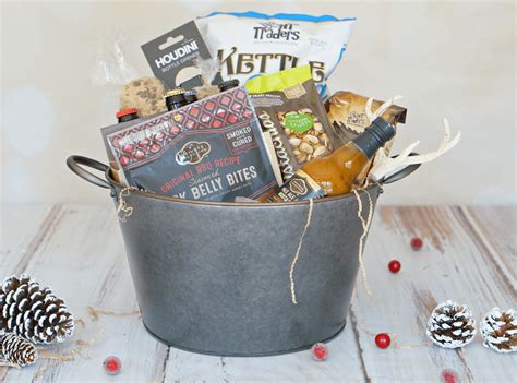 Holiday Gift Baskets for Everyone On Your List - Harris Teeter | Holiday gift baskets, Holiday ...