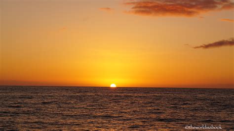 Doing a Napali Sunset Cruise in Kauai, Hawaii - The World Is A Book