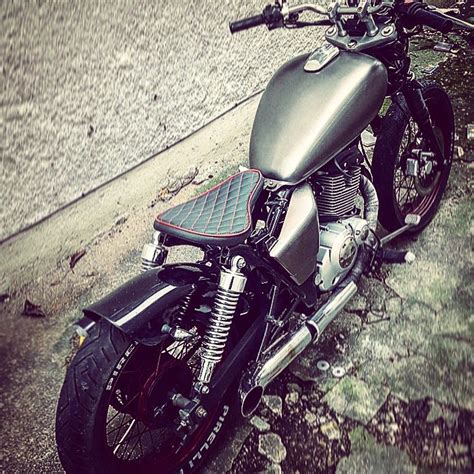 My suzuki gz 125 marauder bobber project, just painted in vintage metal grey from red | Voiture