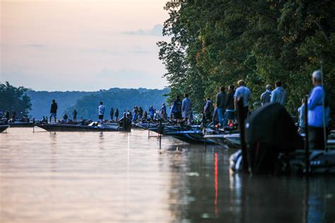 GALLERY: Day 1 starts at Lake of the Ozarks - Major League Fishing