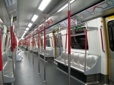 File:HK MTR M-Trains Interior.jpg - Wikimedia Commons