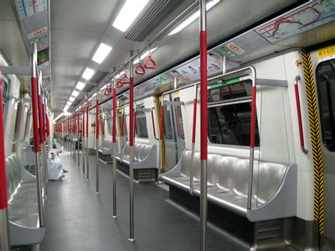 File:HK MTR M-Trains Interior.jpg - Wikimedia Commons