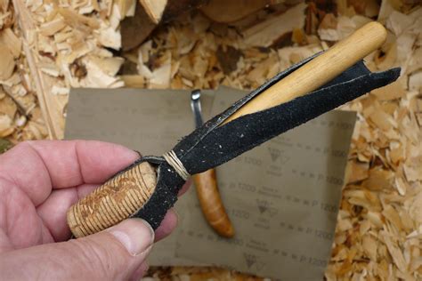 Spoon Carving First Steps: Sharpening that tricksy hook knife.